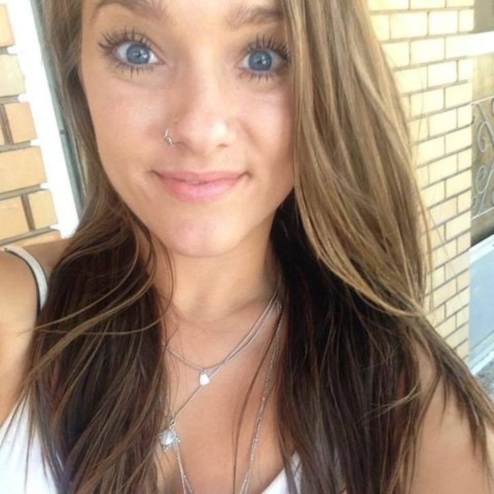 Meet your Posher, Danielle